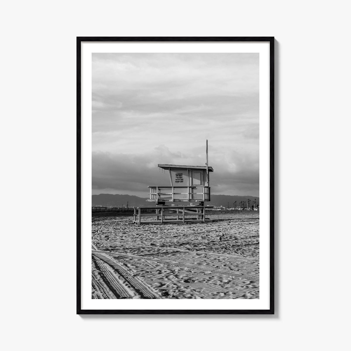 El Segundo black & white photo poster of California, USA – vertical wall art, unframed print shown in interior mockup
