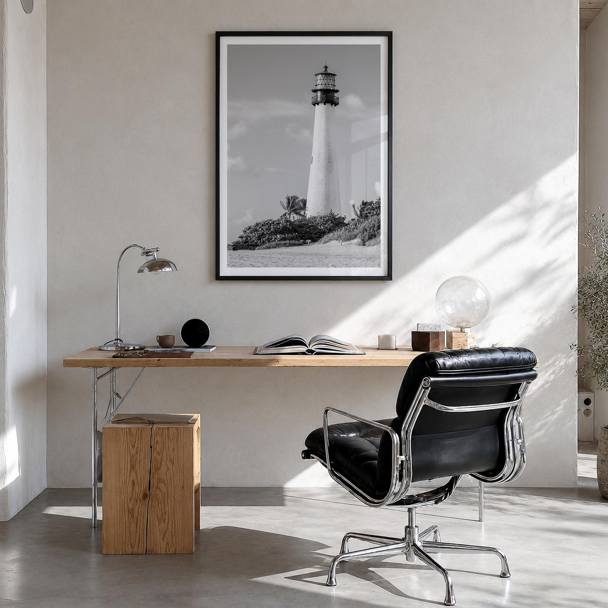 Florida no. 1 black & white photo poster of United States – vertical wall art in black wood frame with white border, hanging