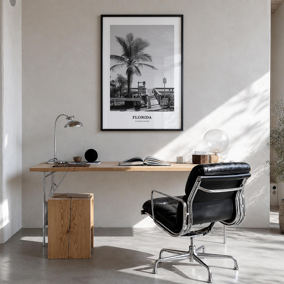 Florida no. 3 black & white classic poster of United States – vertical wall art in black wood frame, hanging on wall