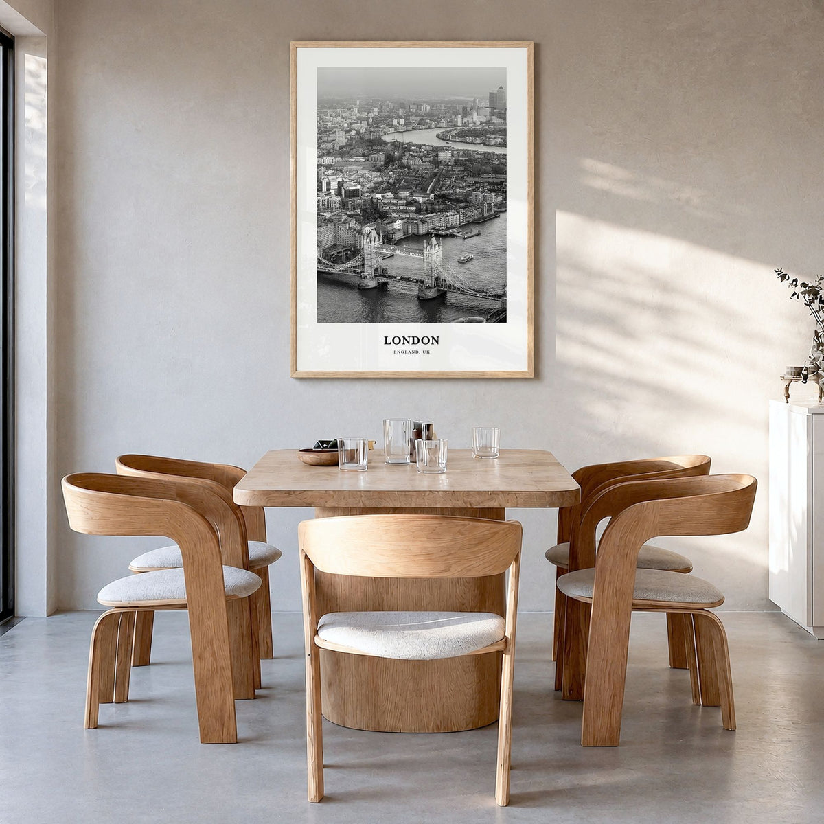 London Classic No 4 Poster in a natural wood frame, hanging in a dining room