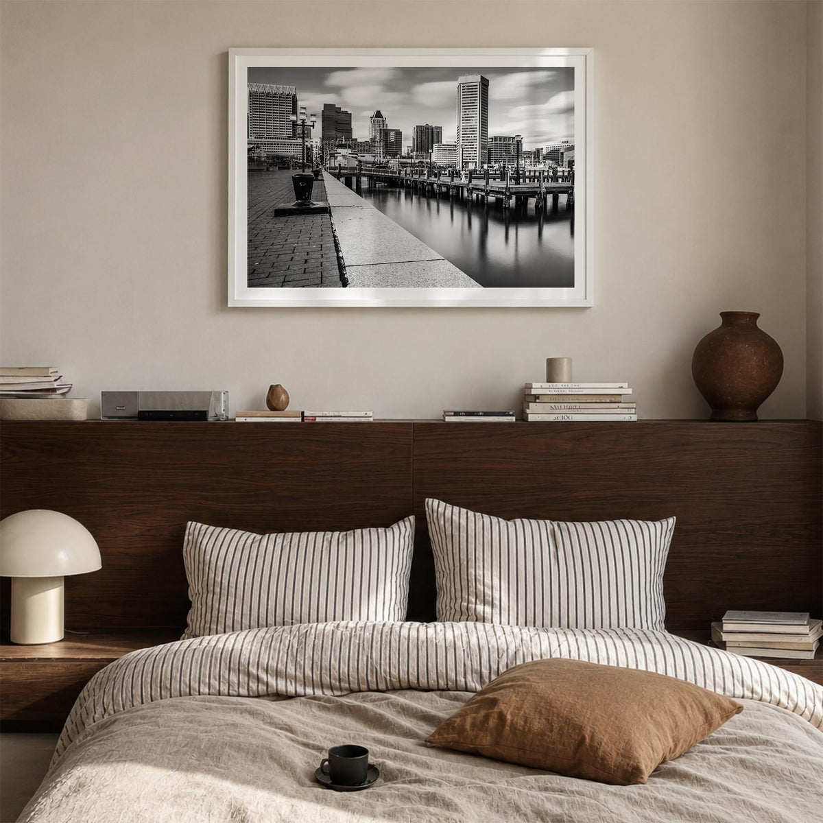Maryland black & white photo poster of United States – horizontal wall art in white wood frame with white border, hanging on