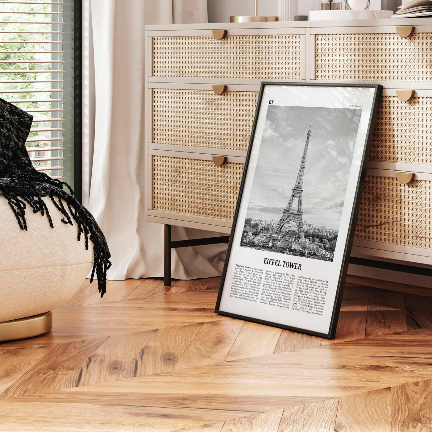 Eiffel Tower Print Black and White, Eiffel Tower Wall Art, Eiffel Tower Poster, Eiffel Tower Photo, Eiffel Tower Wall Décor, Paris, France