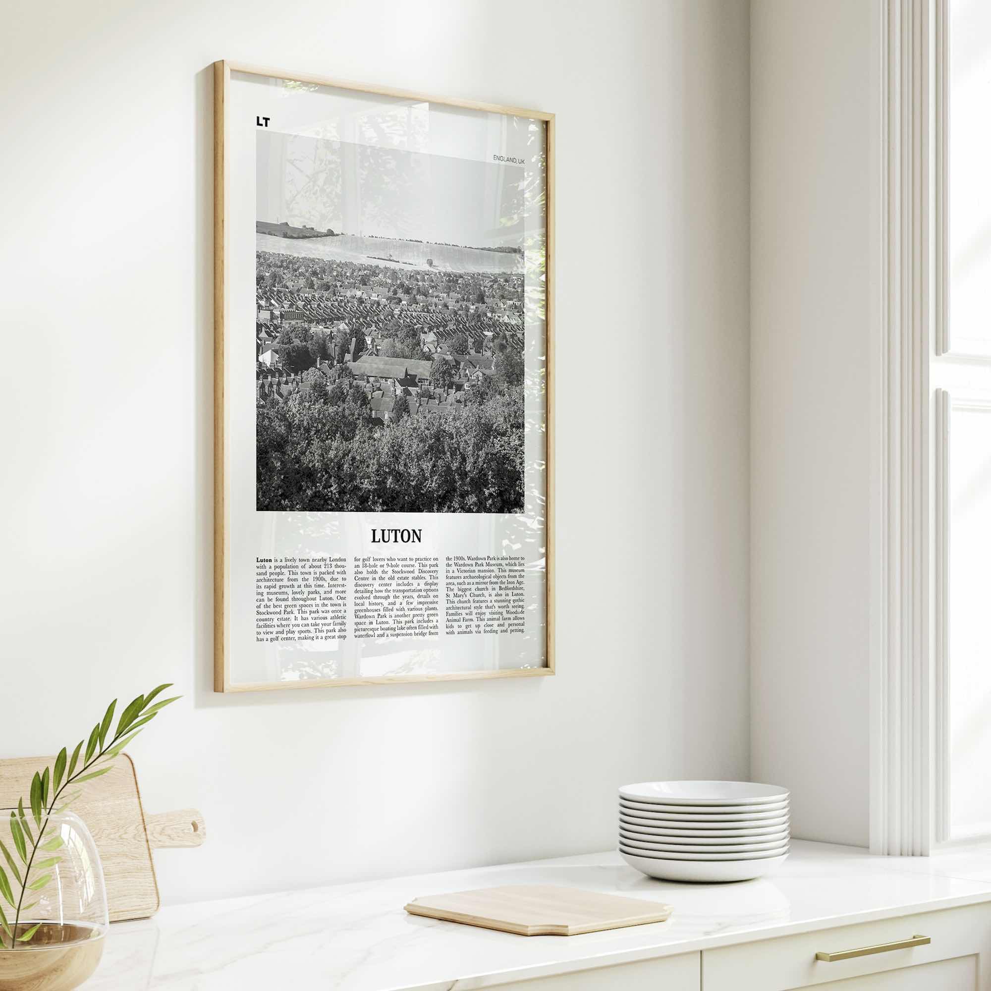 Luton Print Black and White, Luton Wall Art, Luton Poster, Luton Photo, Luton Wall Décor, Luton Map, England