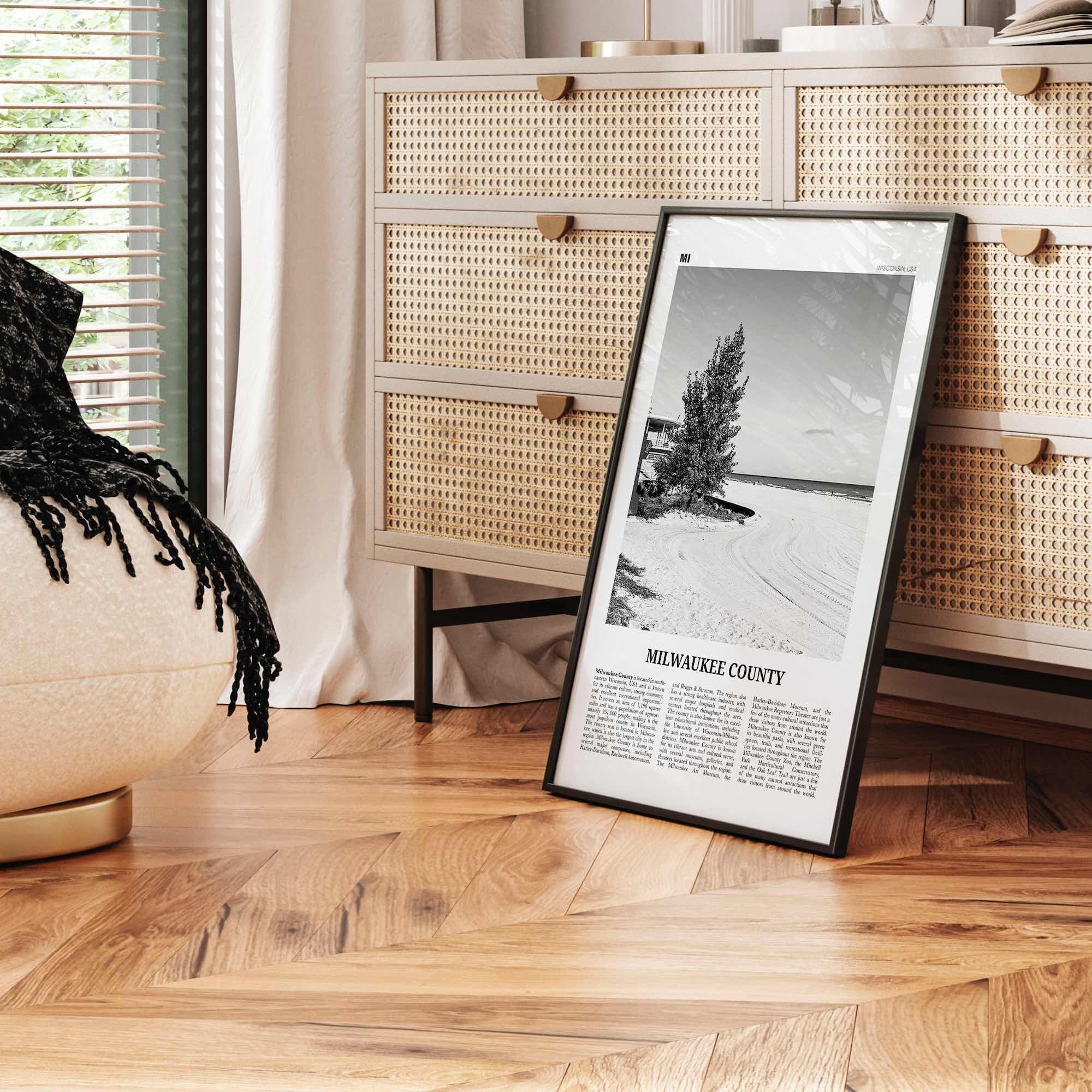 Milwaukee County Print Black and White, Milwaukee County Wall Art, Milwaukee Poster, Milwaukee Photo, Milwaukee Wall Décor, Milwaukee Map