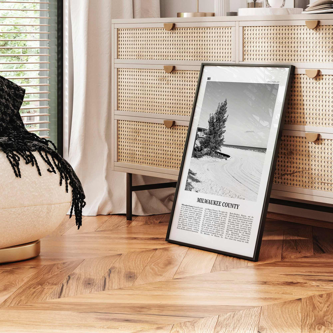 Milwaukee County Print Black and White, Milwaukee County Wall Art, Milwaukee Poster, Milwaukee Photo, Milwaukee Wall Décor, Milwaukee Map