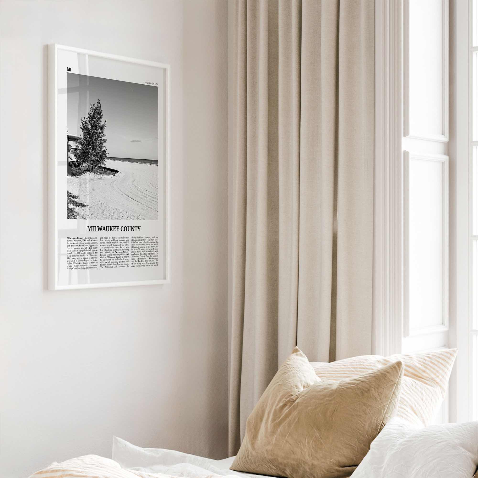 Milwaukee County Print Black and White, Milwaukee County Wall Art, Milwaukee Poster, Milwaukee Photo, Milwaukee Wall Décor, Milwaukee Map