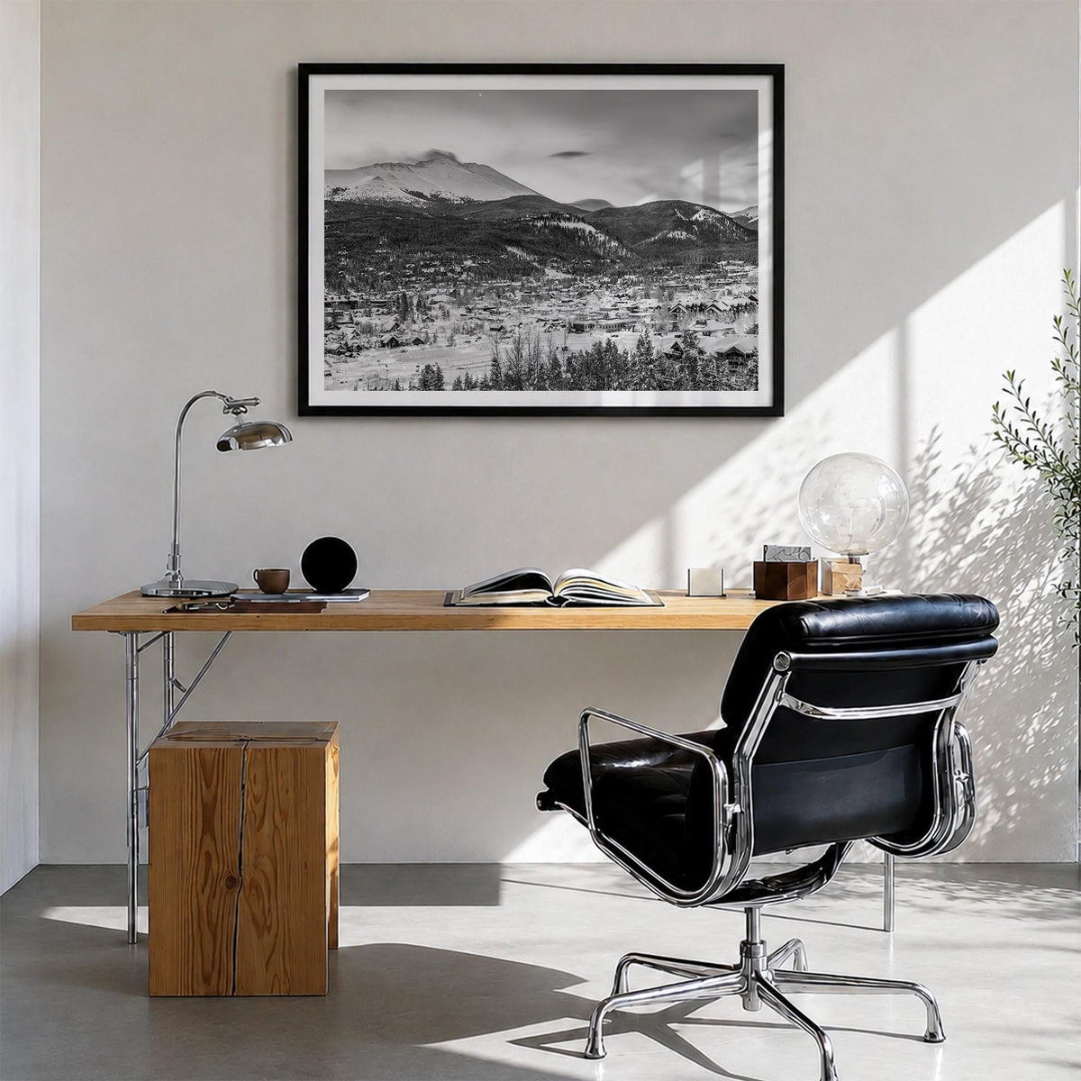 Breckenridge black & white photo poster of Colorado, USA – horizontal wall art in black wood frame with white border, hanging