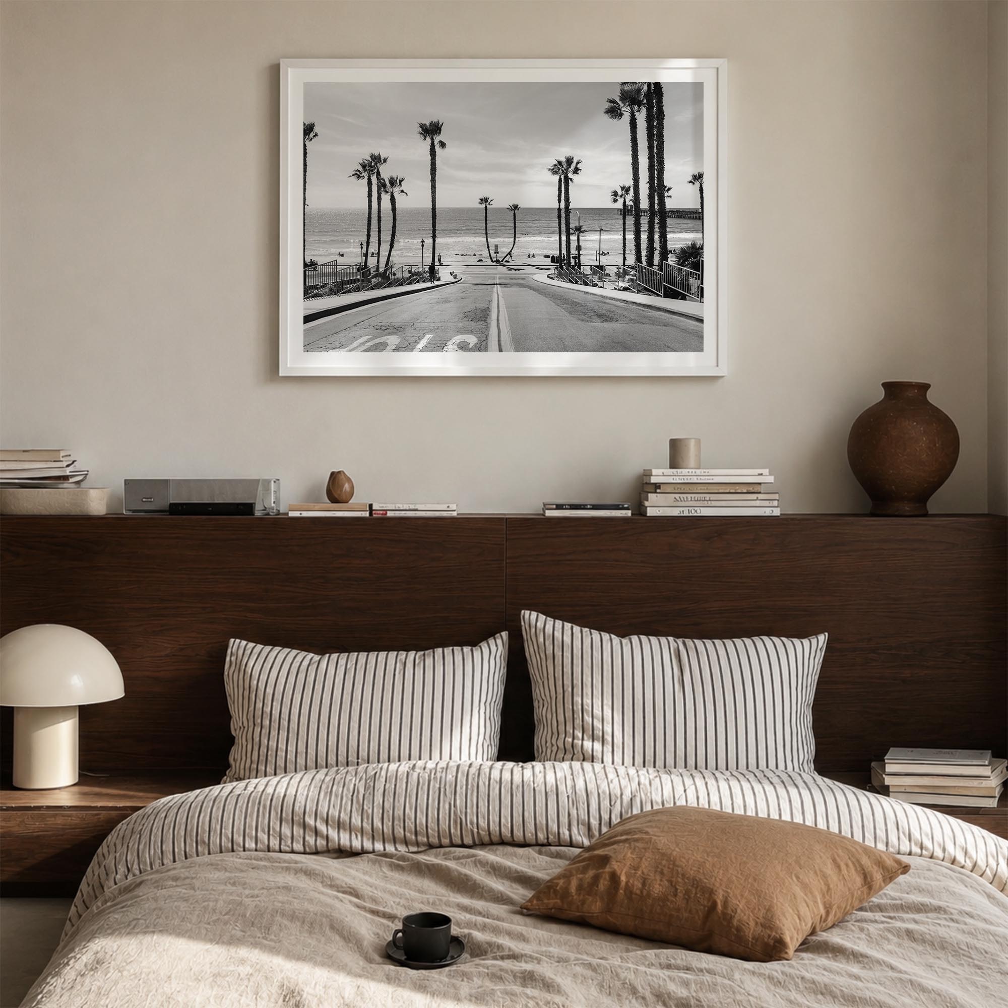 California no. 1 black & white photo poster of United States – horizontal wall art in white wood frame with white border, han