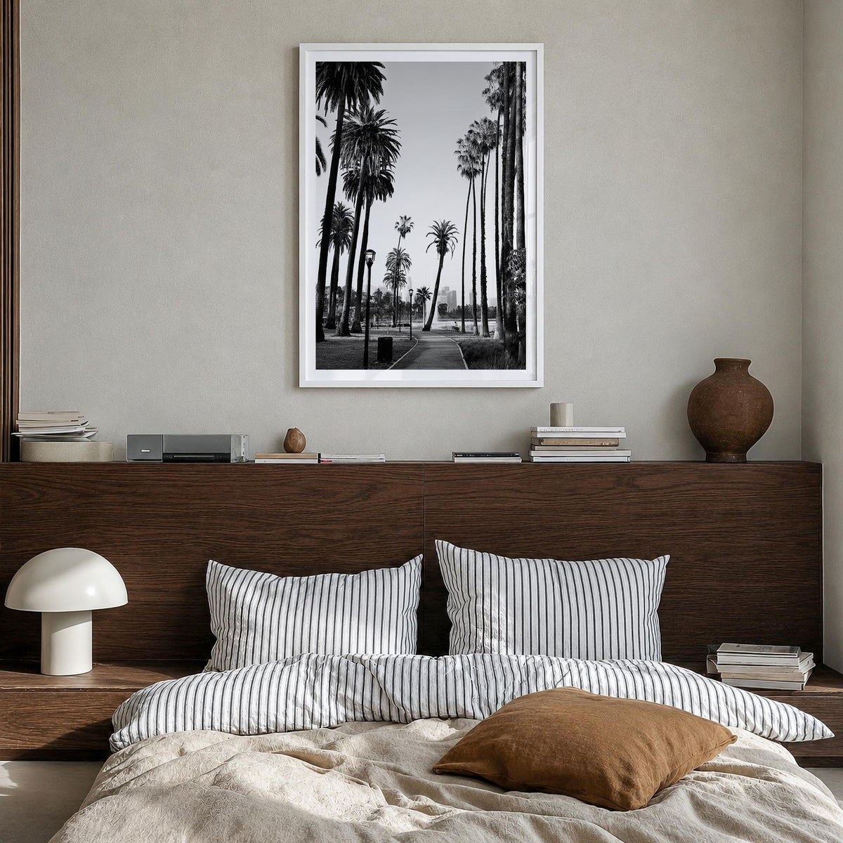 California no. 2 black & white photo poster of United States – vertical wall art in white wood frame with white border, hangi