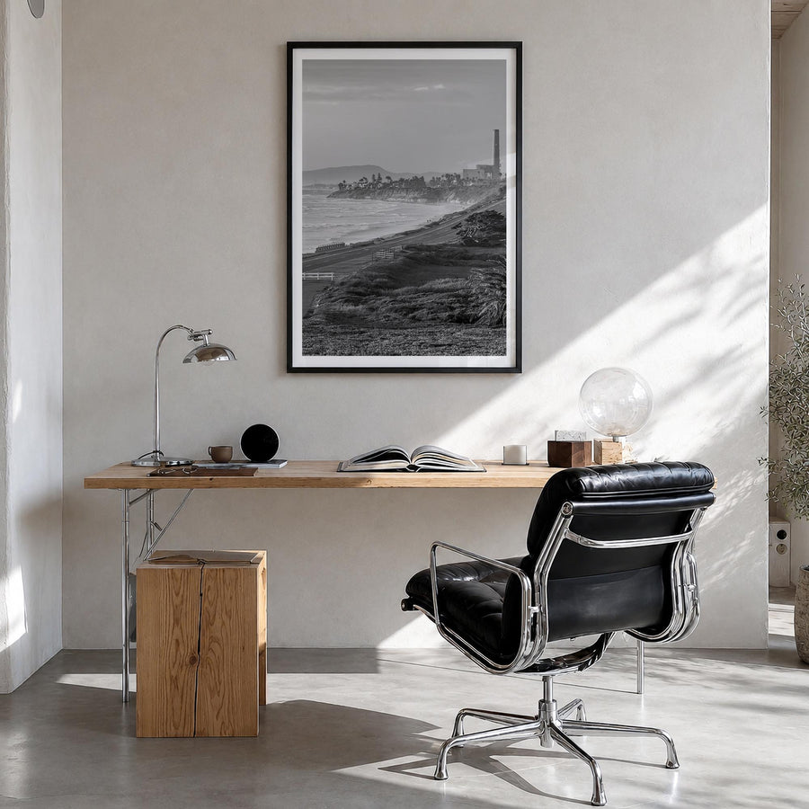 Carlsbad no. 1 black & white photo poster of California, USA – vertical wall art in black wood frame with white border, hangi