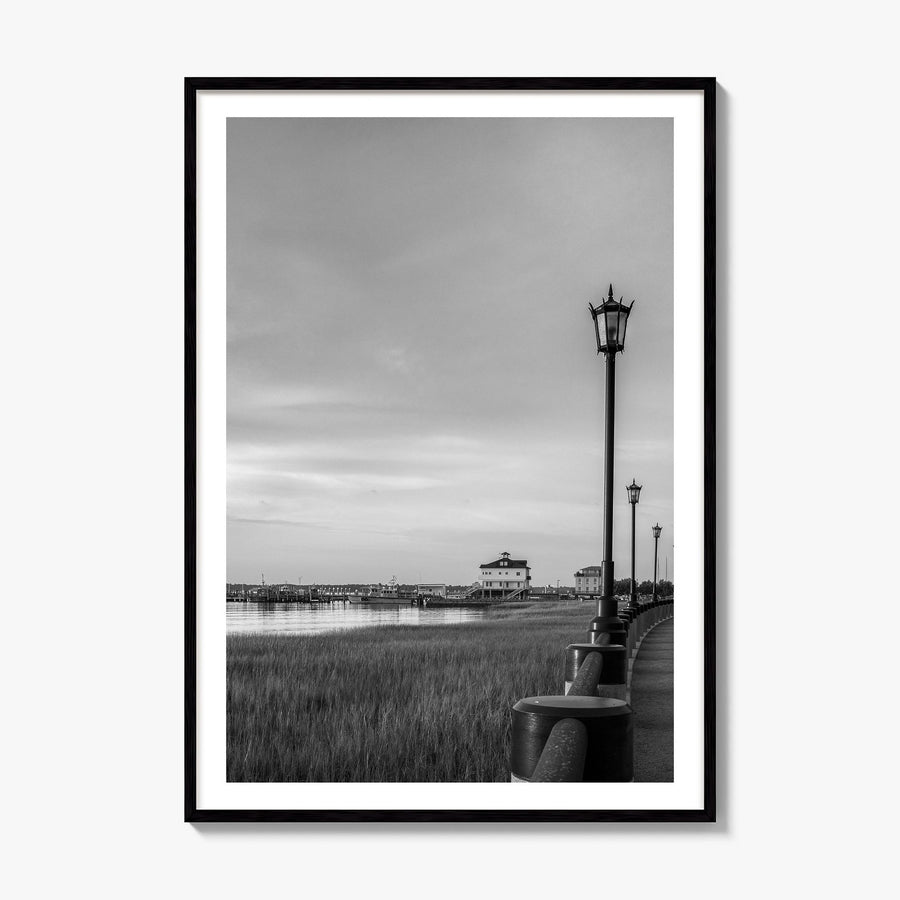 Charleston, South Carolina Photo No 1 Poster, framed poster mockup, white border