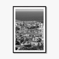 England black & white photo poster of United Kingdom – vertical wall art, unframed print shown in interior mockup