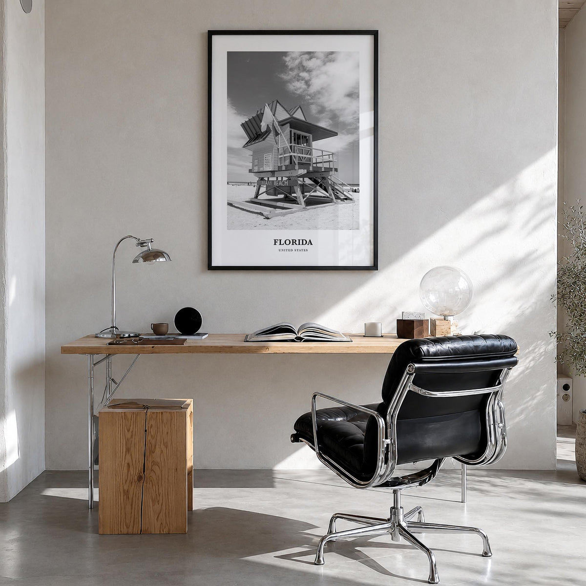 Florida no. 2 black & white classic poster of United States – vertical wall art in black wood frame, hanging on wall