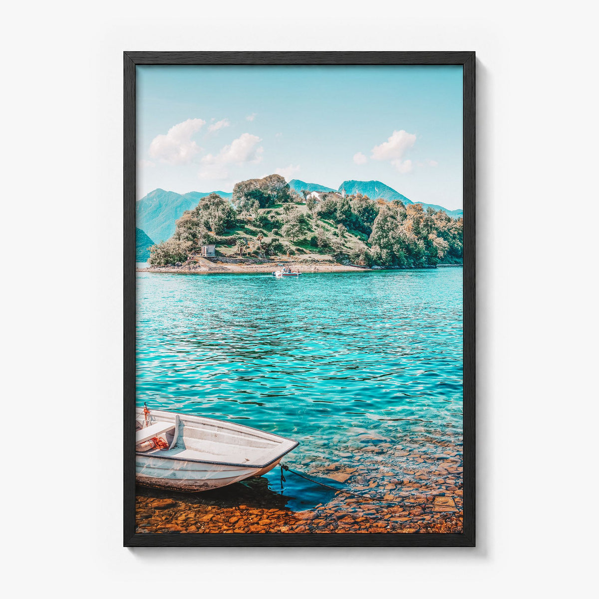Lake Como Photo No 3 Poster in a black wood frame, full image (no border)