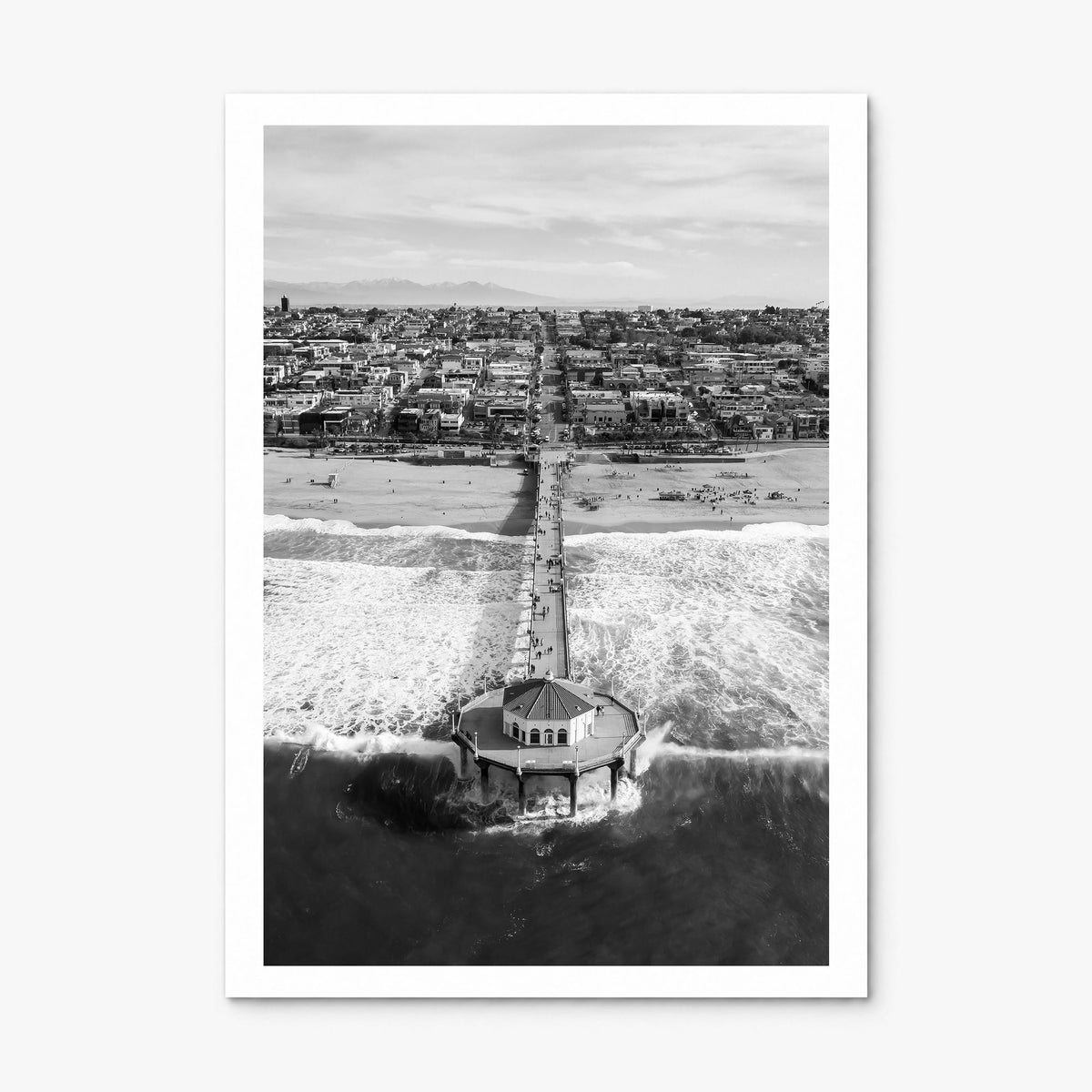 Manhattan Beach Photo No 1 Poster, print only (unframed), white border