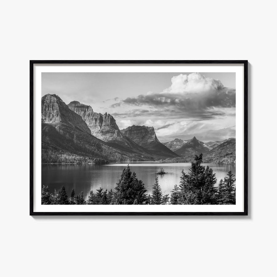 Montana black & white photo poster of United States – horizontal wall art, unframed print shown in interior mockup