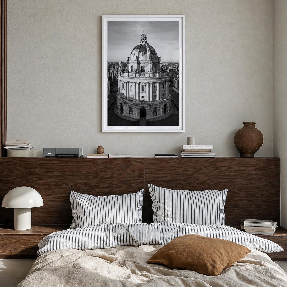 Oxford, England black & white photo poster of United Kingdom – vertical wall art in white wood frame with white border, hangi