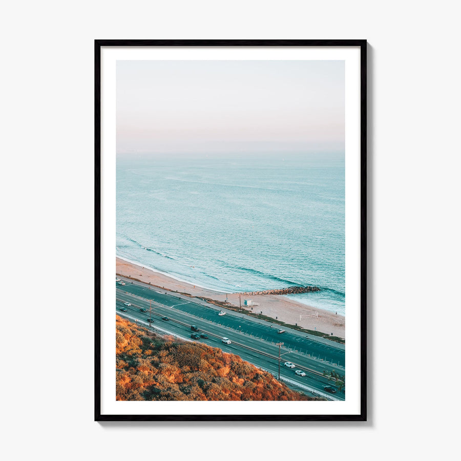 Pacific Palisades Photo No 4 Poster, framed poster mockup, white border