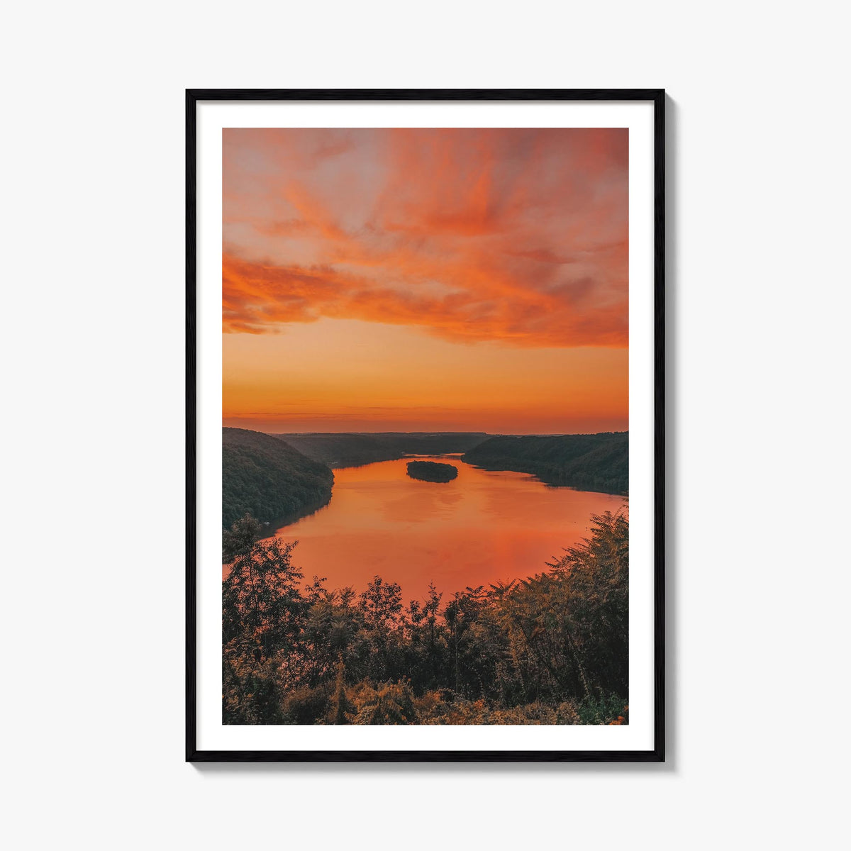Pinnacle Overlook colorful photo poster of Kentucky, USA – vertical wall art, unframed print shown in interior mockup