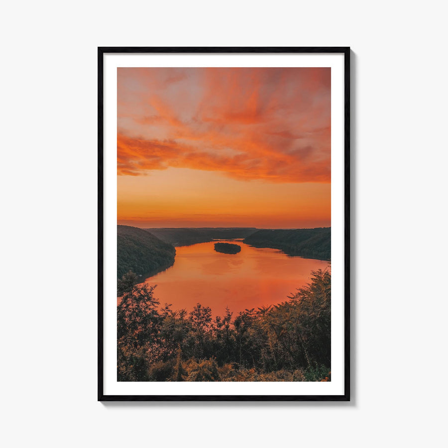 Pinnacle Overlook colorful photo poster of Kentucky, USA – vertical wall art, unframed print shown in interior mockup