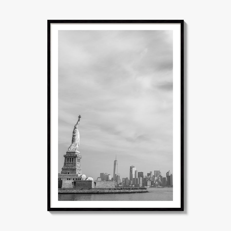 United States of America Photo Poster, framed poster mockup, white border