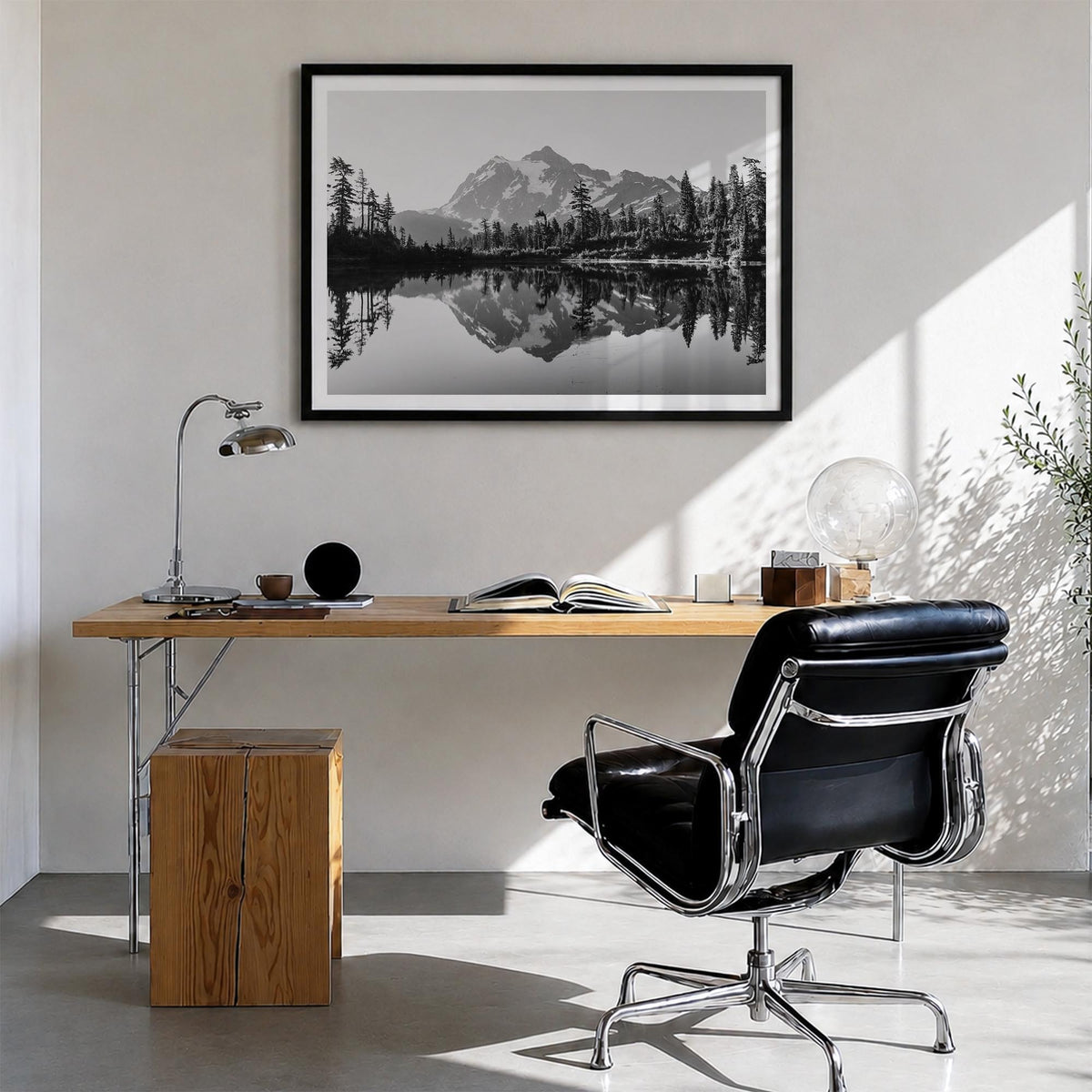 Washington (State) no. 2 black & white photo poster of Washington, USA – horizontal wall art in black wood frame with white b