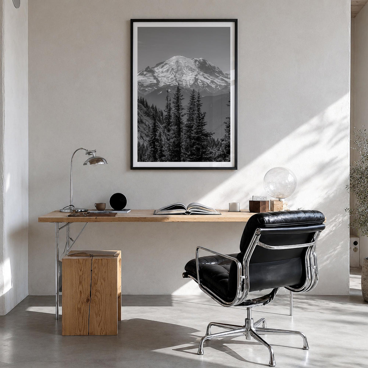 Washington (State) no. 2 black & white photo poster of Washington, USA – vertical wall art in black wood frame with white bor