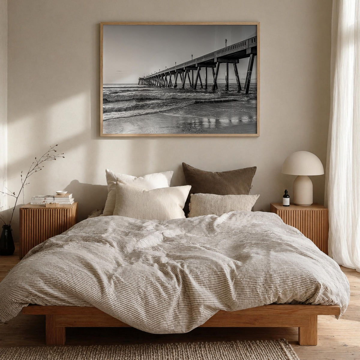 Wilmington, North Carolina black & white photo poster of North Carolina, USA – horizontal wall art in natural wood frame, han