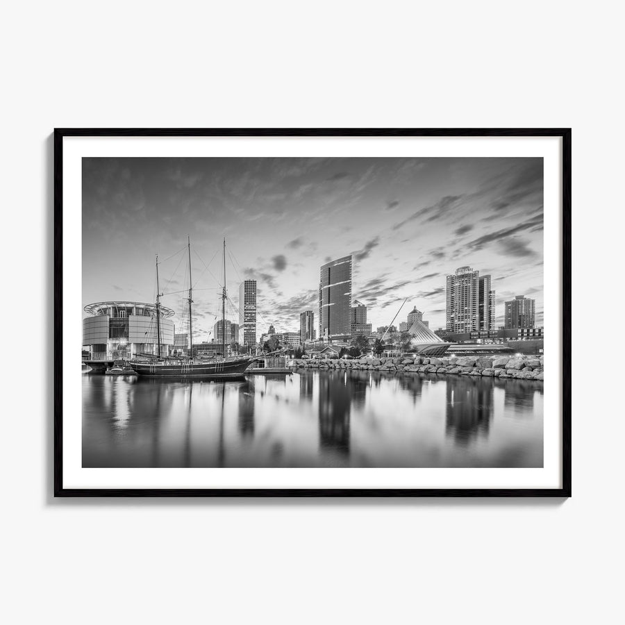 Wisconsin Photo Poster, framed poster mockup, white border